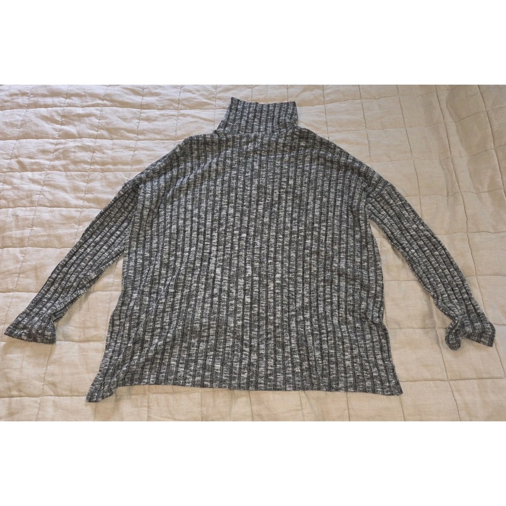 American‎ Eagle Women's Gray Turtle Neck Sweater Size S